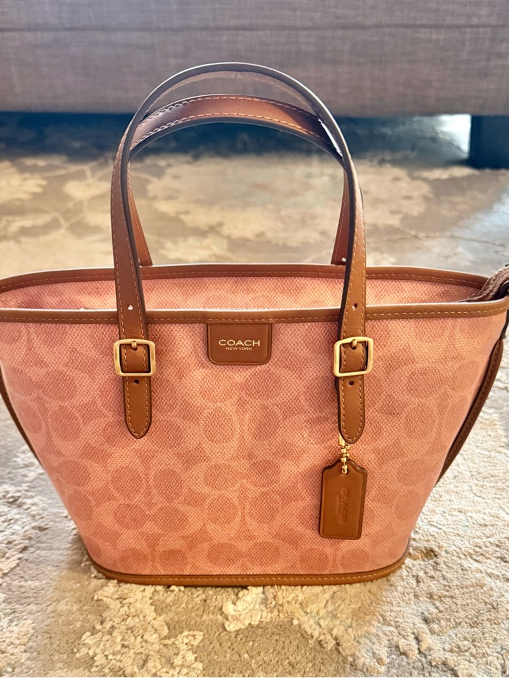 COACH Taxi Tote 21 in Pink Sable - CCD94 - Picture 12 of 12